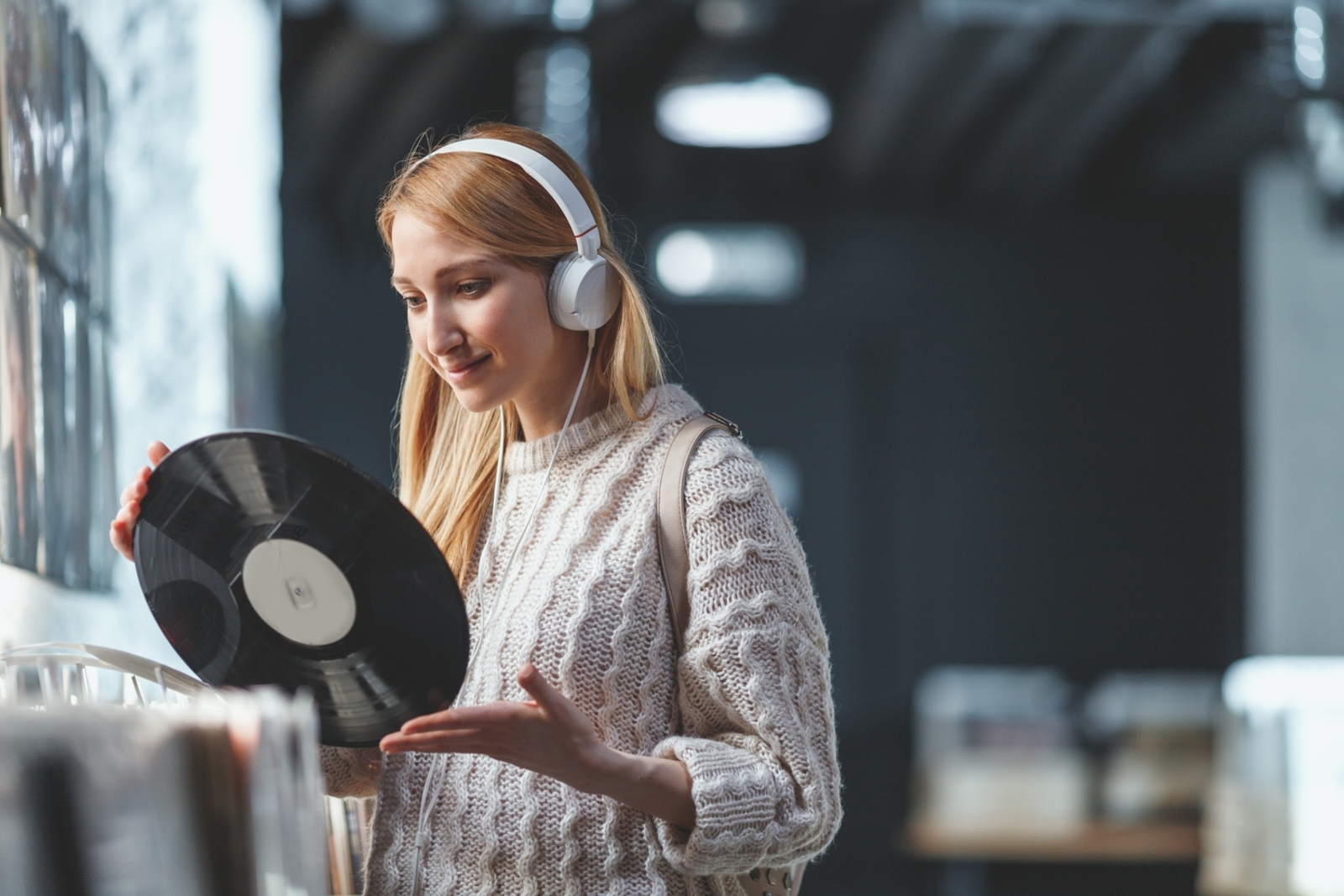 6 Valuable Collectibles Found in Unexpected Places: Turn Your Finds into Quick Cash